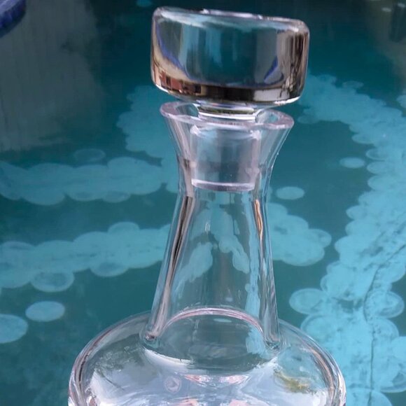 Stunning ORREFORS Heavy Thick Based Cube Cut Lead Crystal Swedish Decanter with - Picture 3 of 10